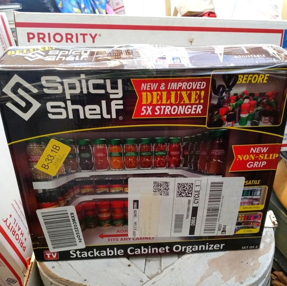 🍜🍝SPICY SHELF DELUXE CABINET🍔🍕🍟 - Picture 1 of 8
